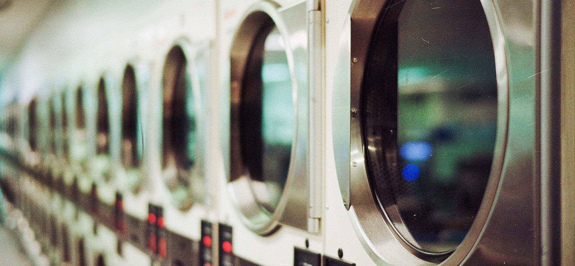 Gardinen und Haushaltswäsche reinigen – Classic Clean Karlsruhe